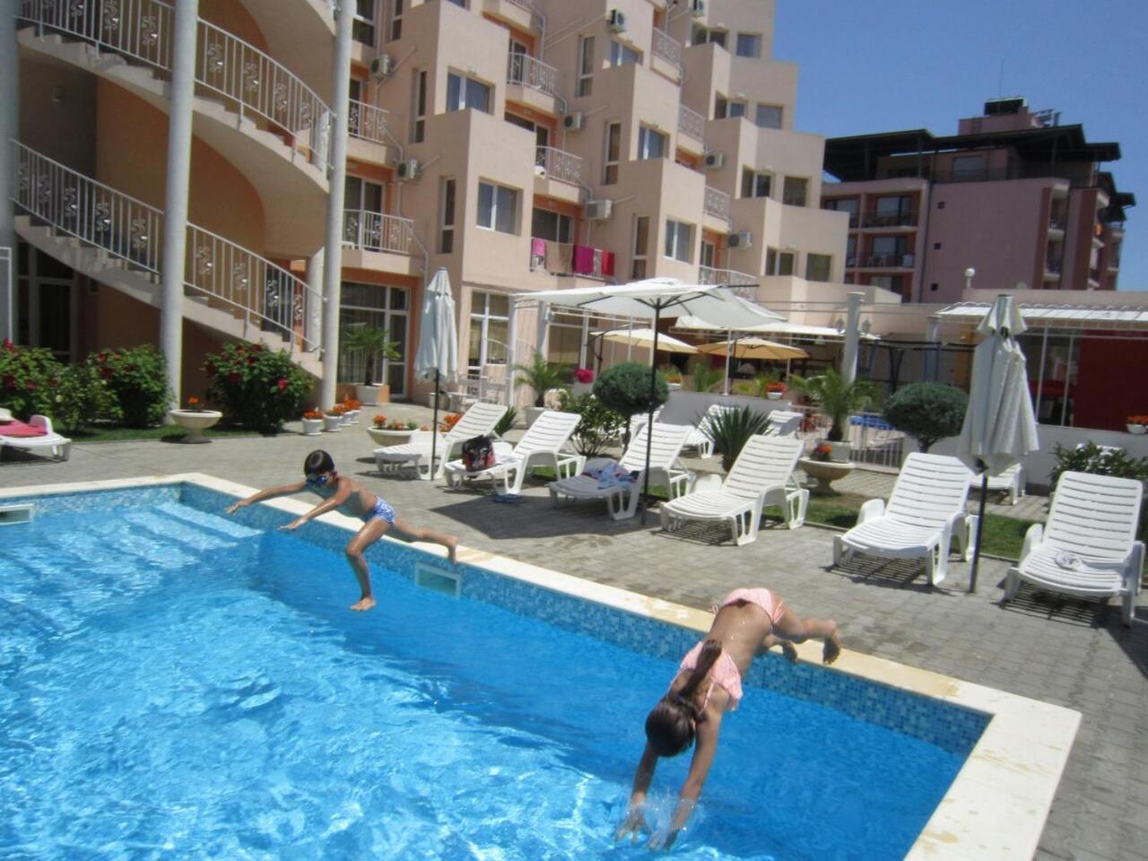 Vanilla Garden Apartments Sunny Beach Exterior photo